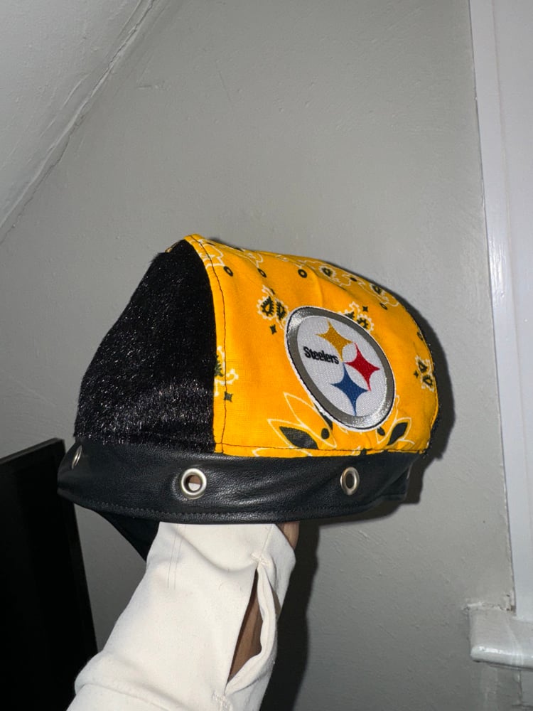 SPECIAL LIMITED EDITION CAPS — front view